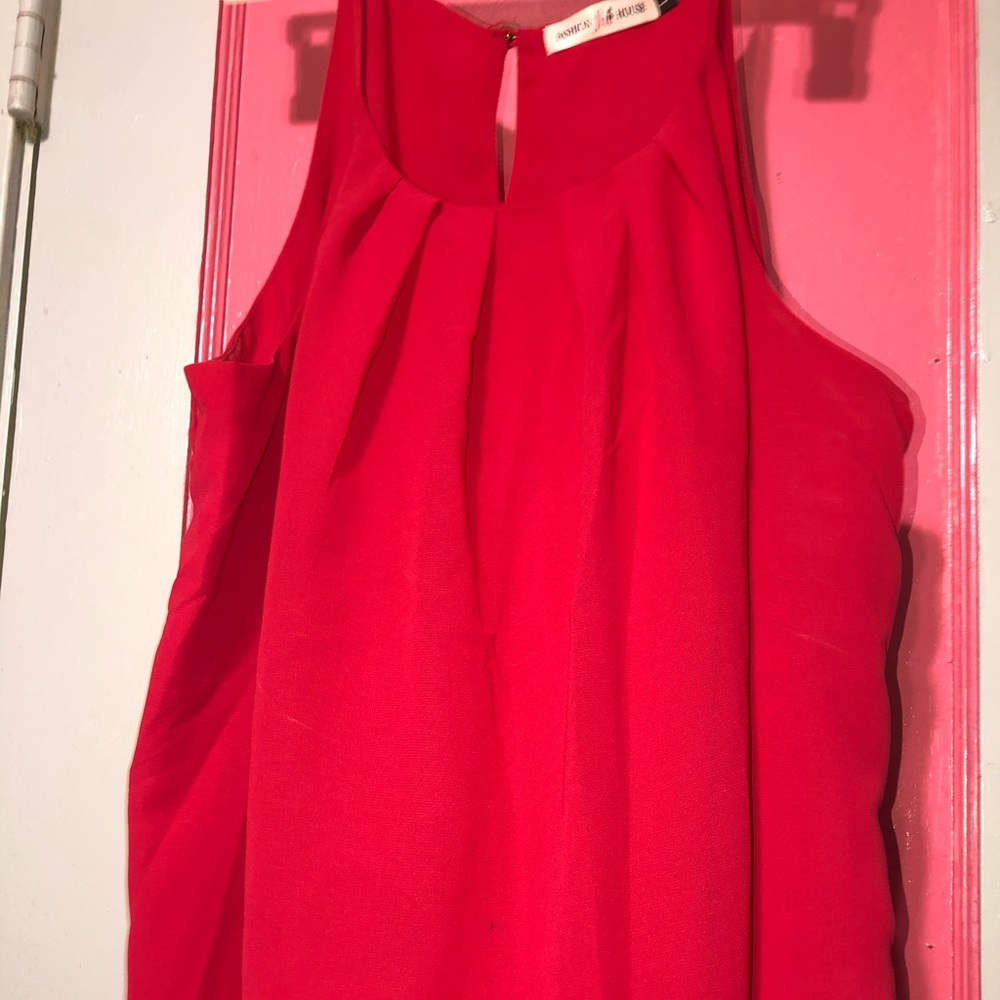 Red top - Picture 2 of 2